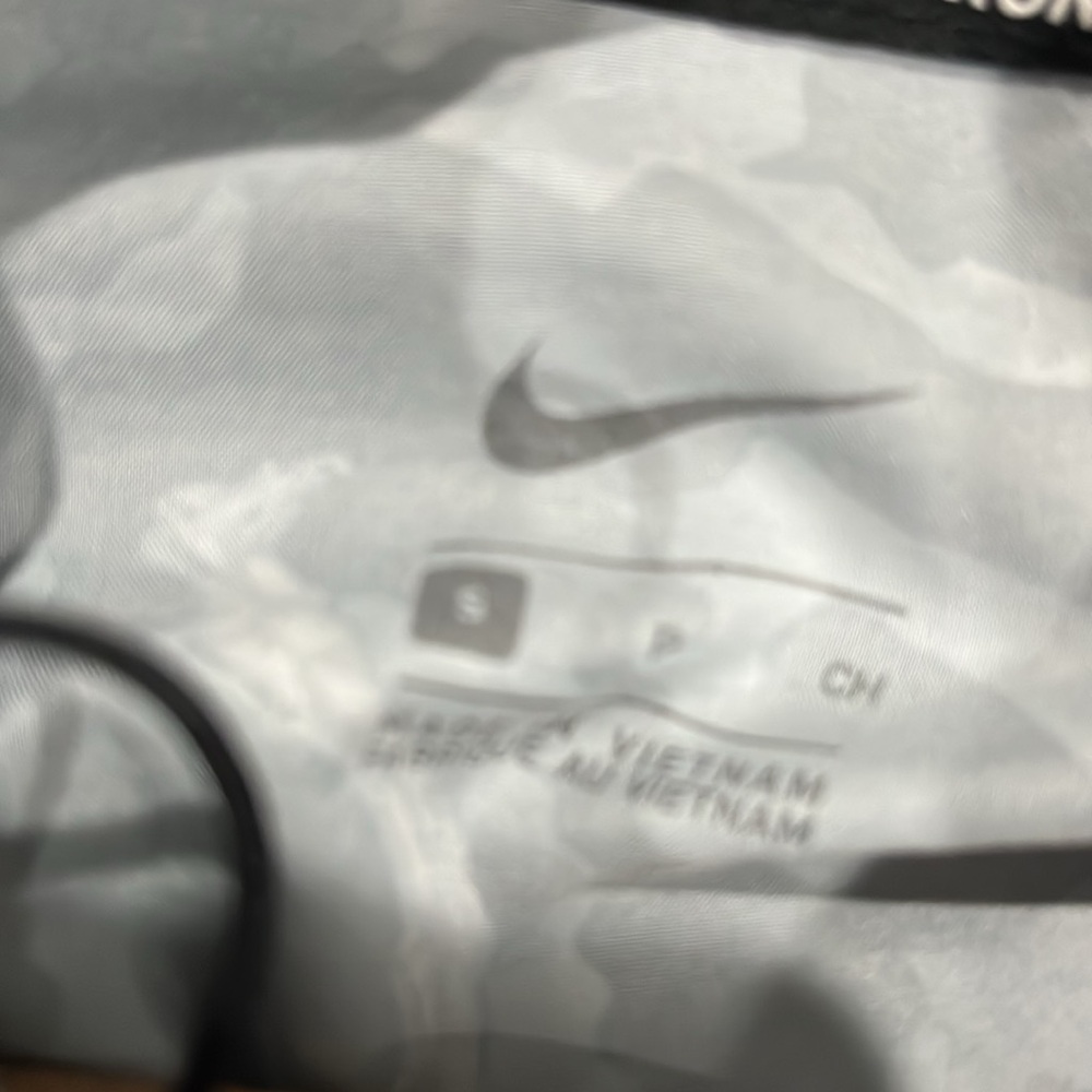 Nike Runner Jacket - image 3